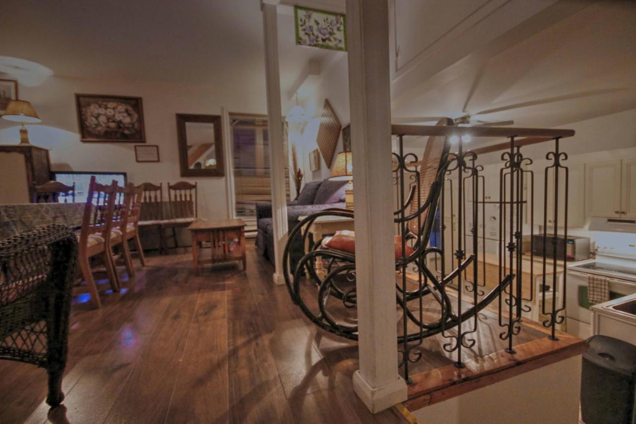 Vieille Maison Rustique Espace Interessant Квебек Екстер'єр фото